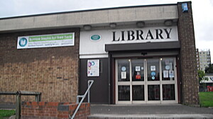 Oldbury Neighbourhood Team
held a Police Surgery at Round Green Library on Martley Road to give local residents the opportunity to pop in, have a chat, and share any concerns they may have.
Thank you to everyone who came along.
 #NeighbourhoodPolicing #CommunitySafety