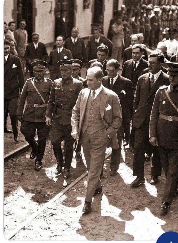 Kimseyi tanımadım ben senden daha özel…
#Atatürk ❤️