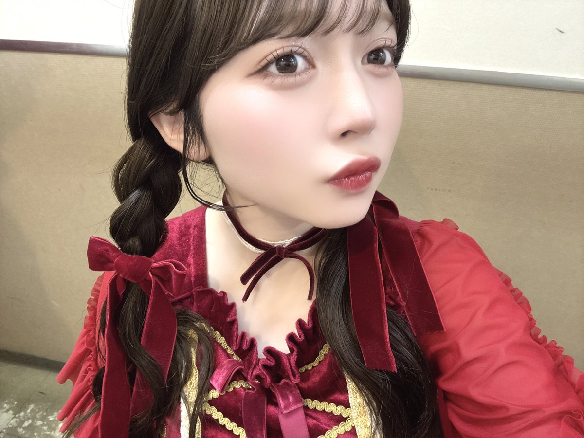 志麻 Toni9ht Bビジュ みつあみさん😼♥️♥️