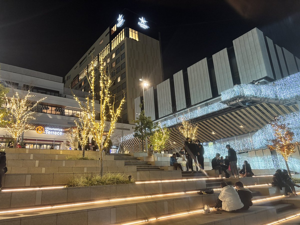 宇都宮駅まで戻ってきました。選手、監督の取材から学びの多い皇后杯準々決勝でした。

スタンドで声をかけてくださった皆さん、ありがとうございました。

#女子サカマガ 記事と動画でレポートする予定です。