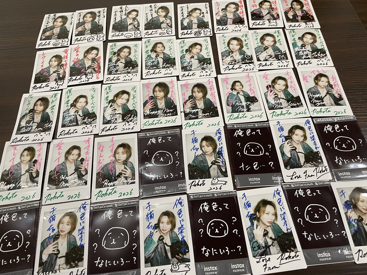 福袋のチェキ、とりあえず一旦描き終わったぁぁぁぁ！！！！*(^o