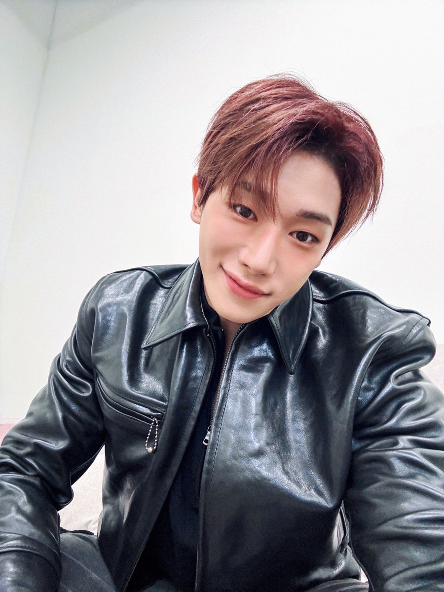 official__wonho's tweet image. 삼겹살 먹으러 갔나 위니들?

#원호 #WONHO