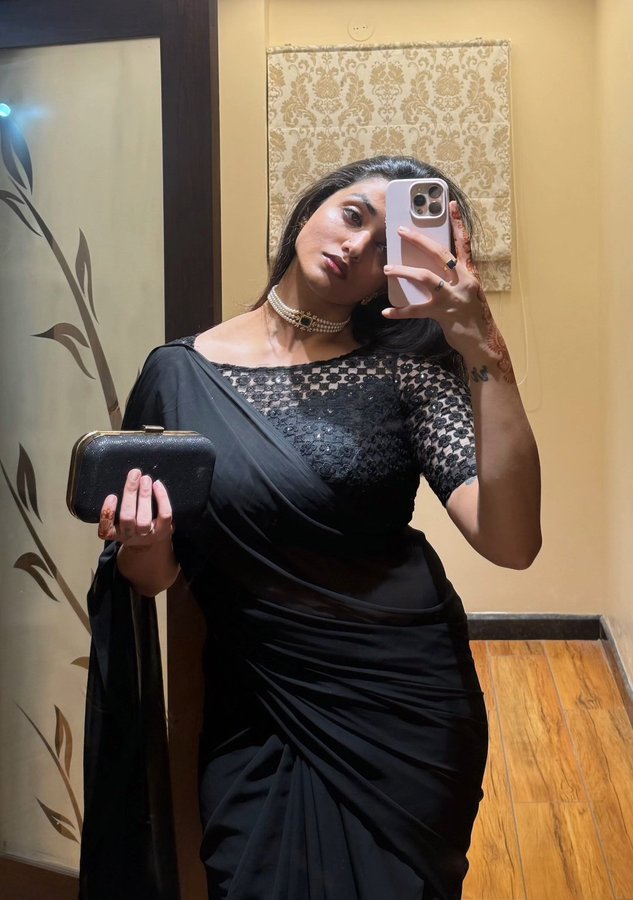 G7jgUDNaUAEV8Vp?format=jpg&name=900x900