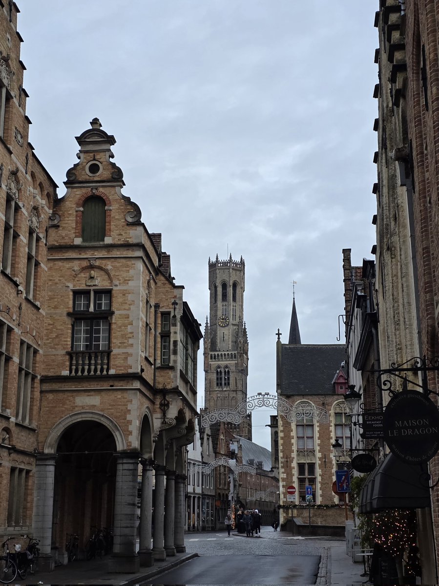 Brugge 09u47, 07/12/2025 #vrtweer <a href="/BuienradarBE/">BuienradarBE</a> <a href="/StadBrugge/">Stad Brugge</a>