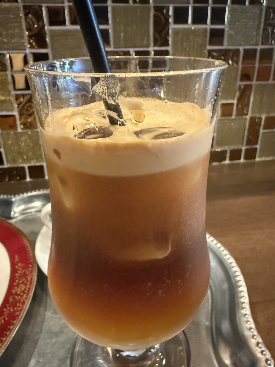 sueeeeeeetmuka's tweet photo. 私だ!ムスカ大佐だ!
今日紹介するのは西区都町にあるtomo coffeeだ!
居心地が良い場所でのんびりする贅沢を!6席しかない大佐が週2回伺う程には素晴らしいカフェ!ケーキもコーヒーも丁寧な仕事で兎に角旨い!リピーターさんが多い秘密にしたい場所
何度でも食べに行くさ
#ムスカのリピート店 https://t.co/YeHaszPv5L