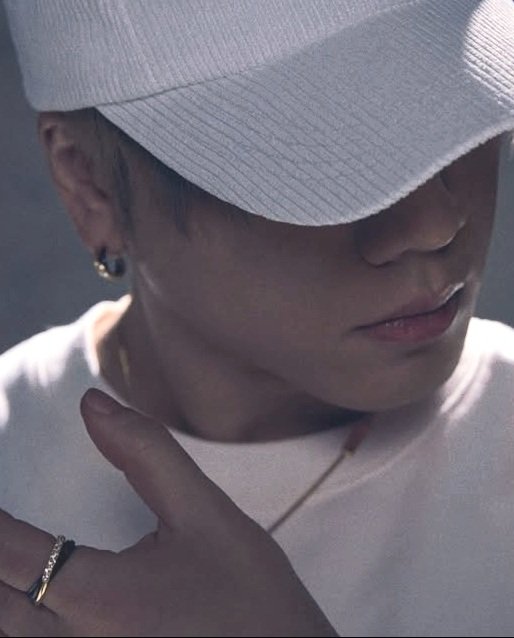 疲れた身体に 大好きなひと。 一瞬で元気になれる。 #登坂広臣 #ØMI