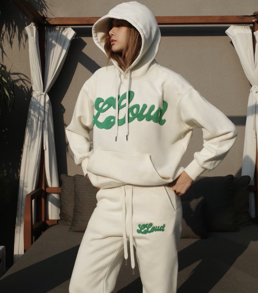 why need models when CEO poses like them