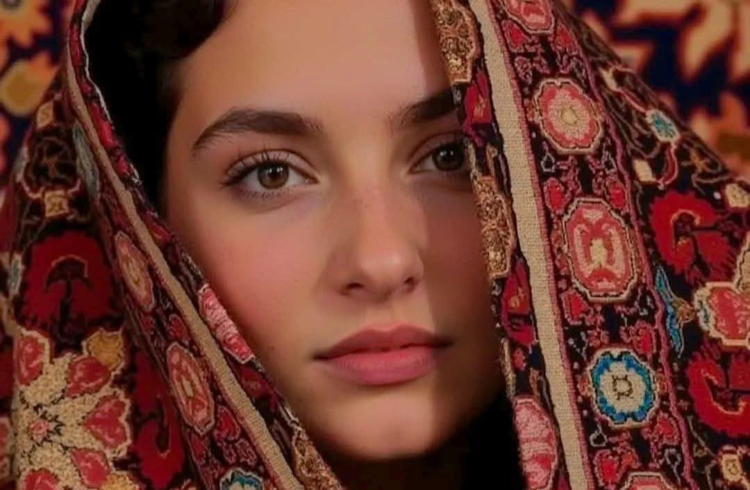 اُس اک اشک سے قائم ہے آبرو غم کی
جو دل میں ڈوب گیا آنکھ سے رواں نہ ہوا۔🧡