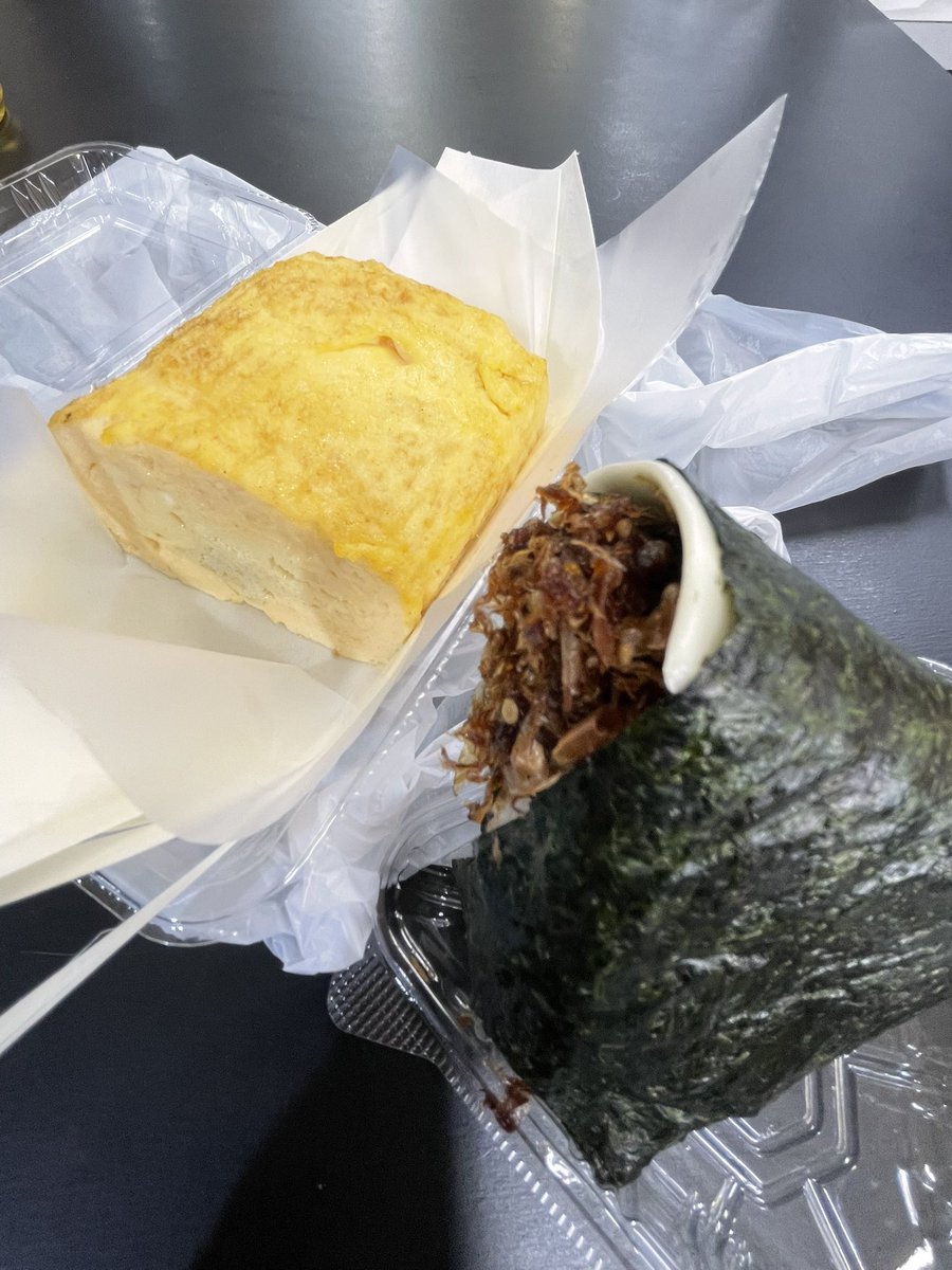 wis2_16's tweet photo. 稽古場飯‼️🍙 #王様企画 #キマグレ企画3 #ひとける再考 https://t.co/bQWr0YWtqq