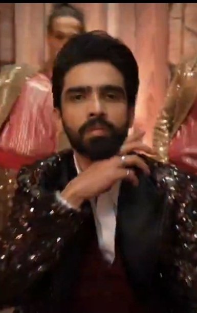BRangadh's tweet photo. Who is your favourite should win #BiggBoss19 trophy..!!?🔥🏆

RT.                                            Like
#AmaalMallik.                 #FarrhanaBhatt https://t.co/QA3j5KQin6