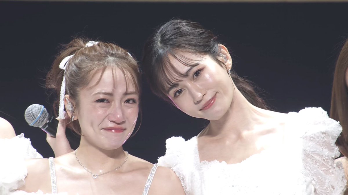 tyorappe_48462's tweet photo. あつみなああああ！！
 #高橋みなみ #前田敦子
 #AKBは青春ですin武道館 
 #AKB48_20thYear #AKB48 https://t.co/xFDazl0SqU