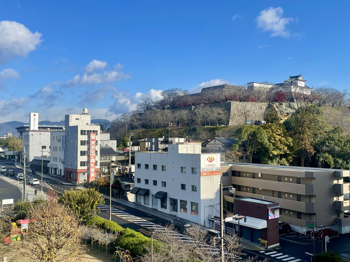milribbon's tweet photo. 津山での宿は
ザ・シロヤマテラス津山別邸

露天風呂が素敵な温泉
お部屋から眺める津山城跡
そして朝食のお味が最高でした https://t.co/cs4qCXzxbJ