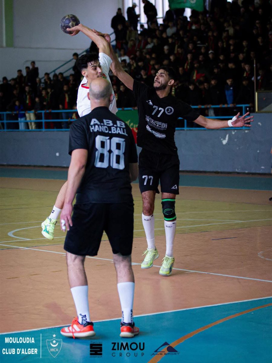 MouloudiaCA's tweet photo. | معرض الصور | 📷🤾🏼♂️
مولودية الجزائر 32-28 أمل بريكة
تصوير الصفحة الرسمية للنادي الهاوي
#MCAvsABH #MCA_Handball #TeamMCA 🟩🟥 https://t.co/TZoKFZZNmr
