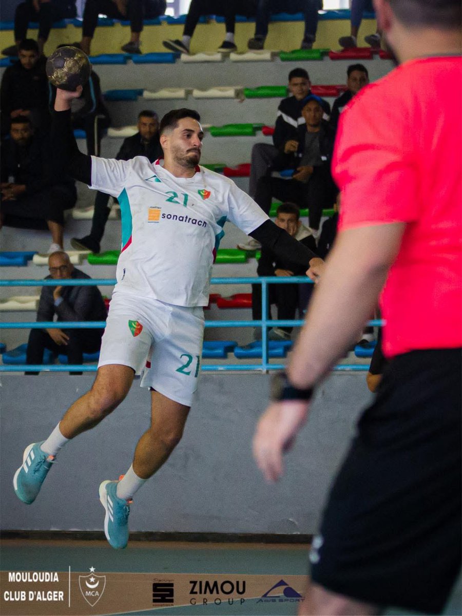MouloudiaCA's tweet photo. | معرض الصور | 📷🤾🏼♂️
مولودية الجزائر 32-28 أمل بريكة
تصوير الصفحة الرسمية للنادي الهاوي
#MCAvsABH #MCA_Handball #TeamMCA 🟩🟥 https://t.co/TZoKFZZNmr