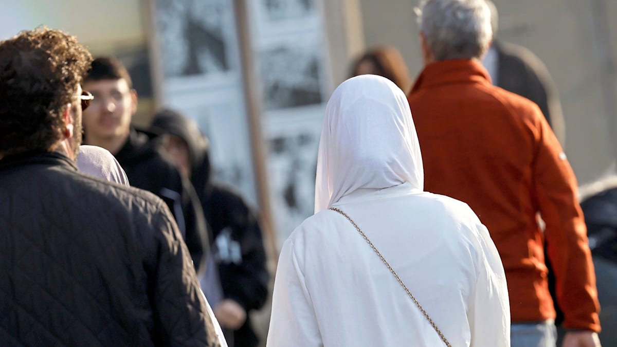 Deutsche sorgen sich mehr vor Rechtsextremismus als Zuwanderer to.welt.de/CZTzWqh
