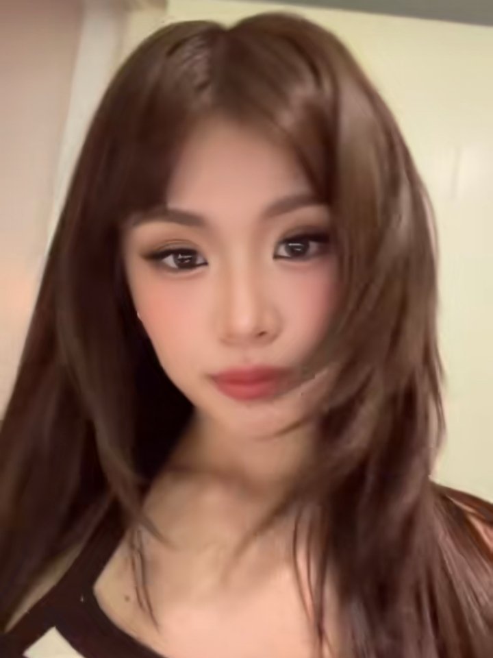 retroyves's tweet photo. she’s too pretty i’m gonna cri 😿 https://t.co/hJr5p6FMVu