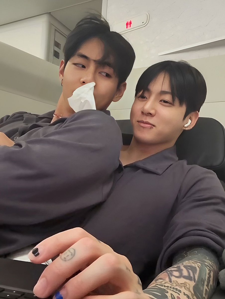 daily taekook⁷𐤀 tweet media