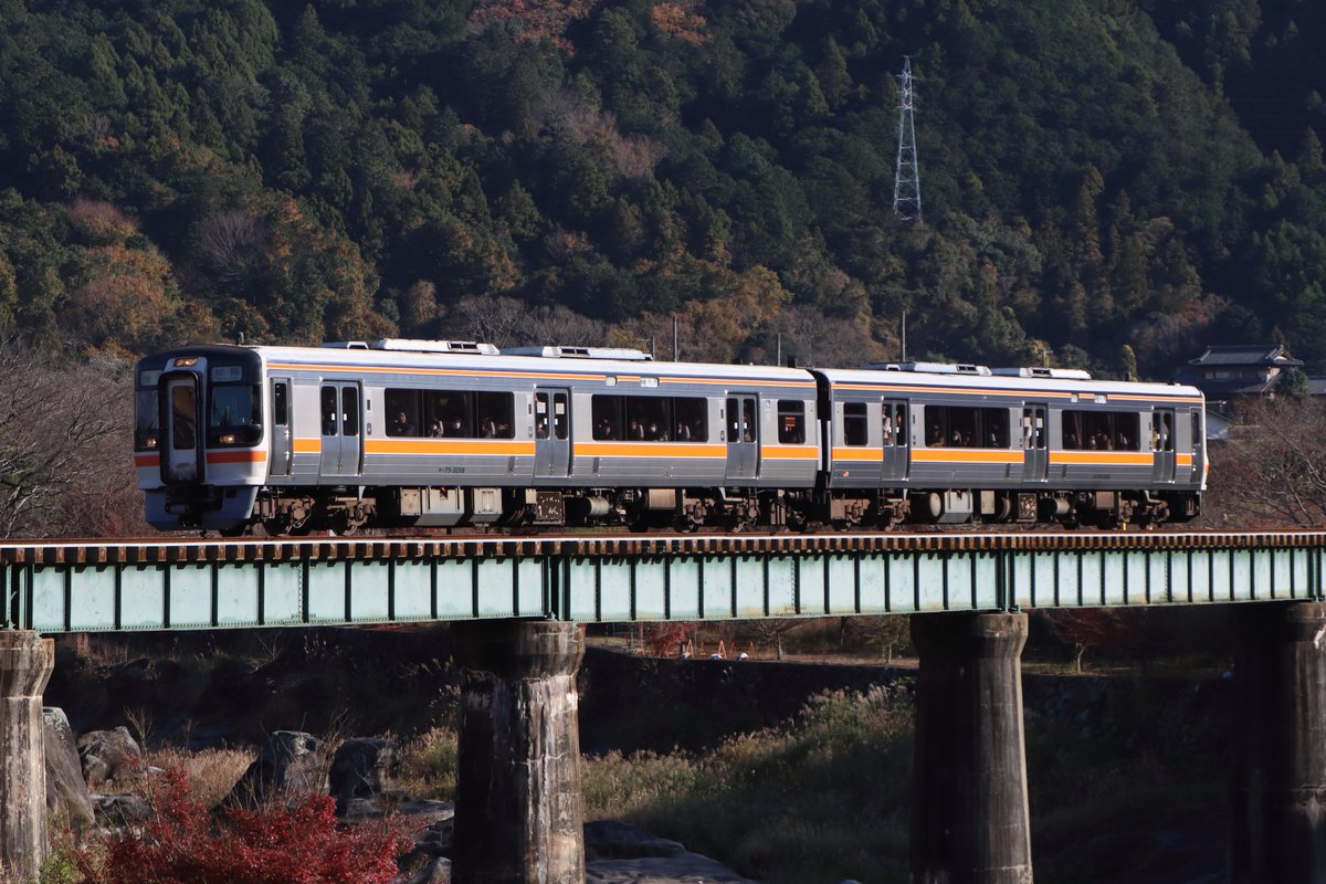 2025/12/7 9413D,9412C キハ75-3208/3308 名松線開業90周年記念のツアー運行で、名松線へキハ75が入線しました ...