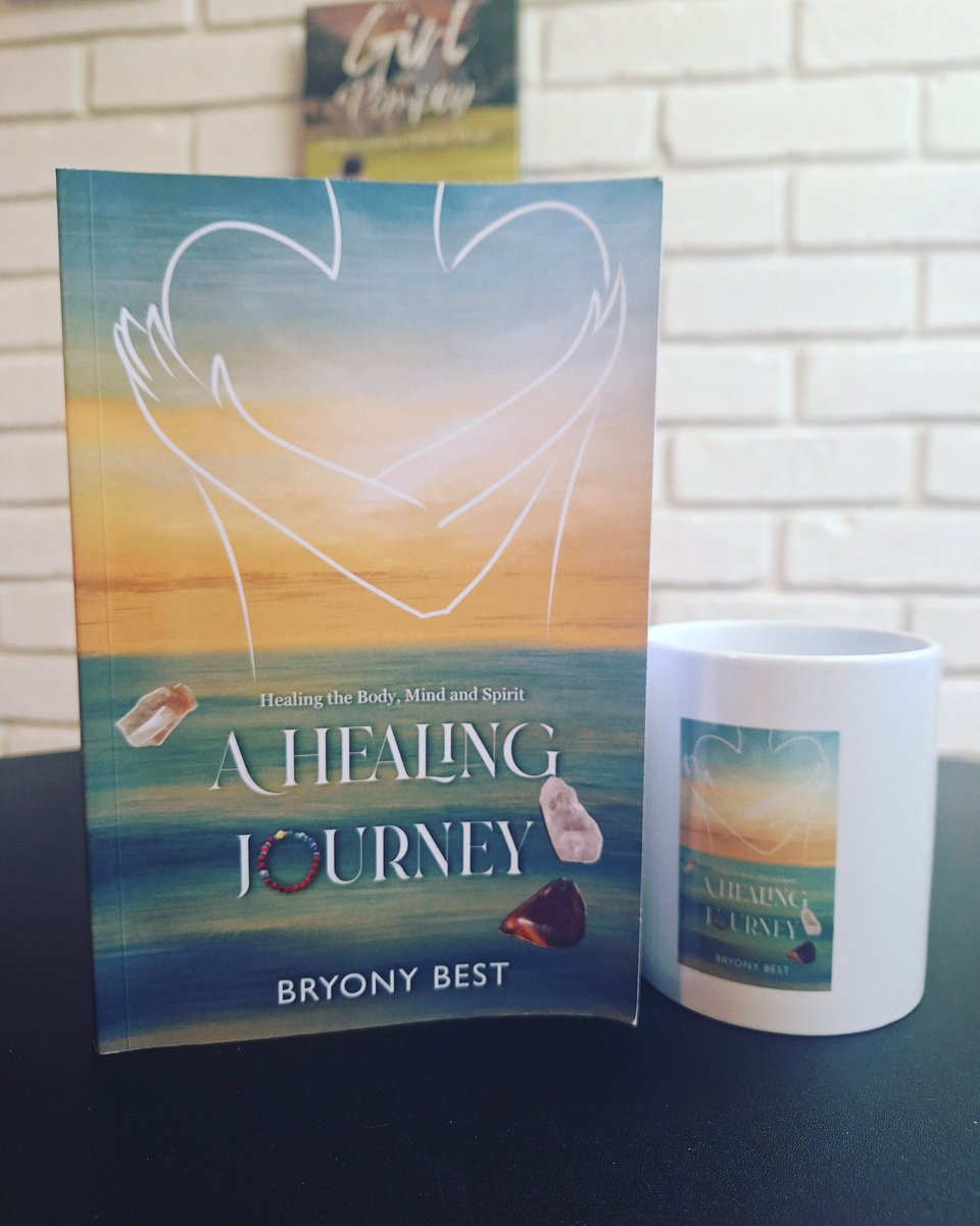 bryony_best's tweet photo. #SelfCareMatters 
#SundayThoughts 

A Healing Journey: Healing the Body, Mind, and Spirit ✨️

The perfect book for helping readers living with #longtermillness  #longtermpain 

#BookRecommendation https://t.co/avKzJKRZZY