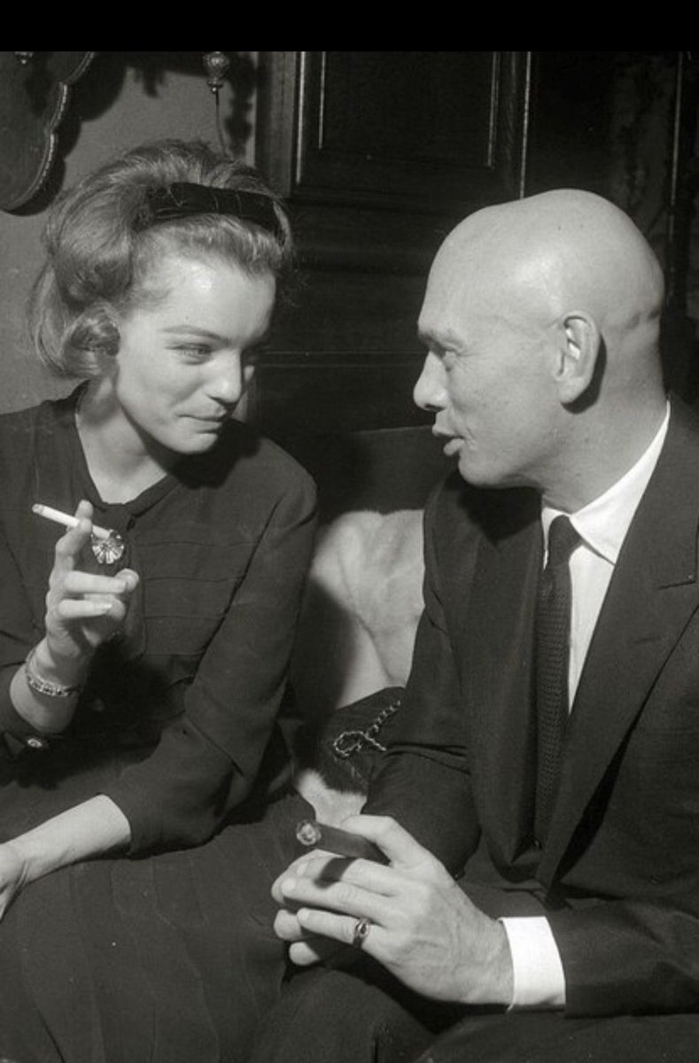 Sous le charme réciproque de l'autre, Romy et Yul, au Club Saint-Hilaire, rue de Ponthieu, Paris (1963).