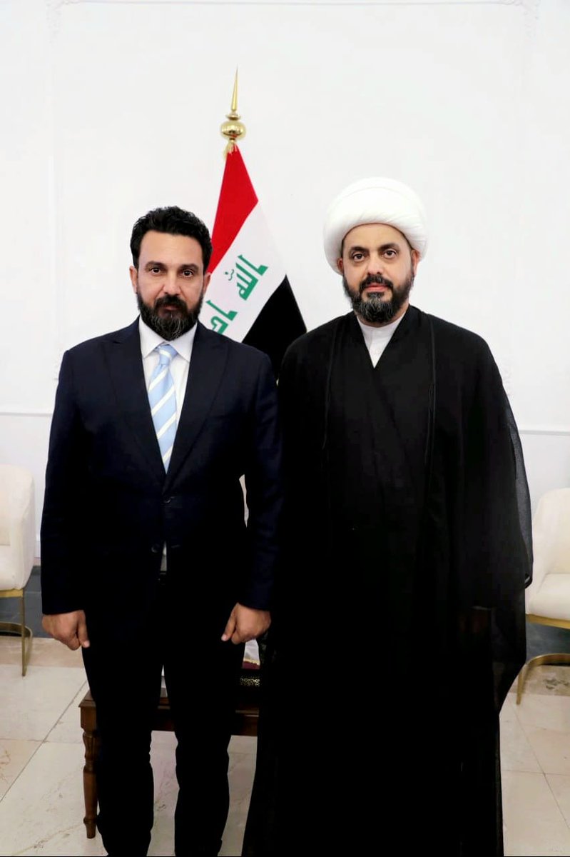 ezet_khali28140's tweet photo. دمت شامخا يا شيخ قيس 
رؤيتك دائمة تكون دقيقة 
نسأل الله ان يحفظكم و يسدد خطاكم 

و شكرا جزيل الشكر لحسن استقبالكم و عظيم نصائحكم 

#عراق_قوي
#الشيخ_الامين https://t.co/TN2krYM9yL