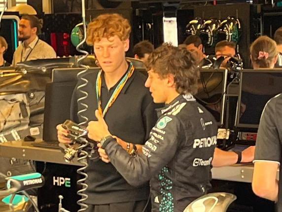 His ginger ass is not understanding a single thing kimi