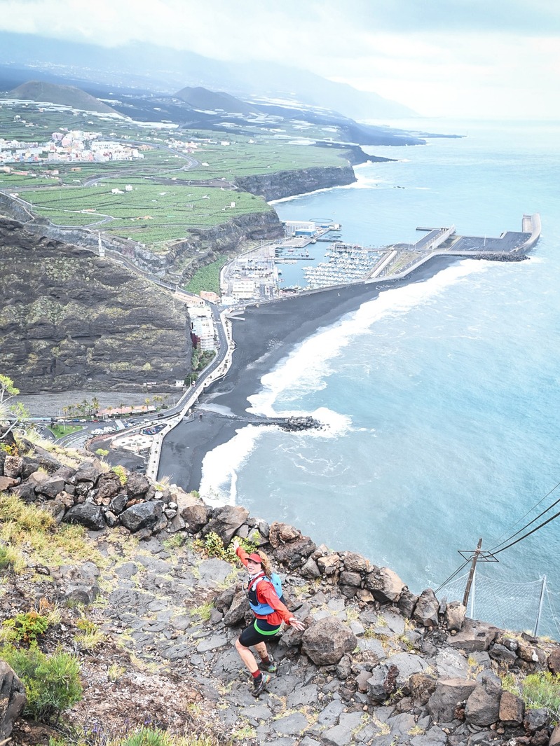 Transvulcania's tweet photo. Tu meta empieza con un simple clic. 🖤
📍 Vive la Transvulcania adidas Terrex, la prueba que transforma corredores en leyendas.
¡Inscríbete ya! 🚀
#Transvulcania #Ultramaratón #TrailRunning #LaPalmaIslaBonita #RunTheLegend https://t.co/iwZCX7JghD