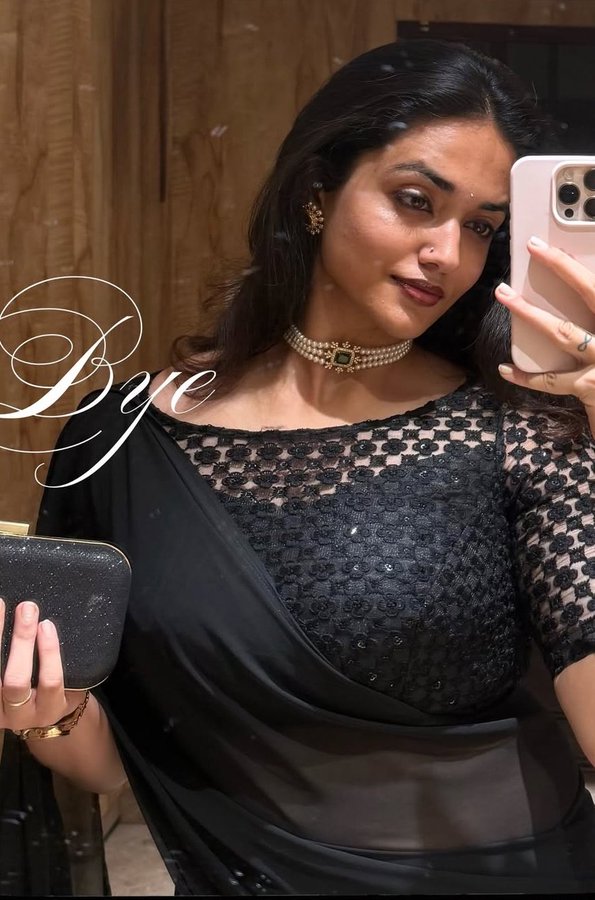 G7ju_qLb0AA8nhf?format=jpg&name=900x900