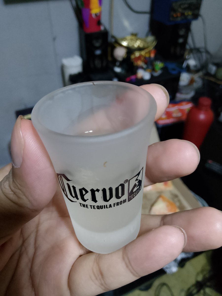 Umiinom ako ng alak. Haha