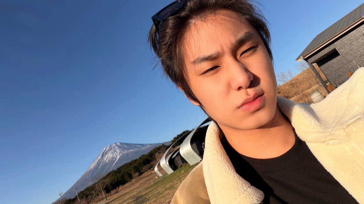lukepeemsan's tweet photo. หน้าหนาวให้ 2/10 https://t.co/0XFMQU8K35