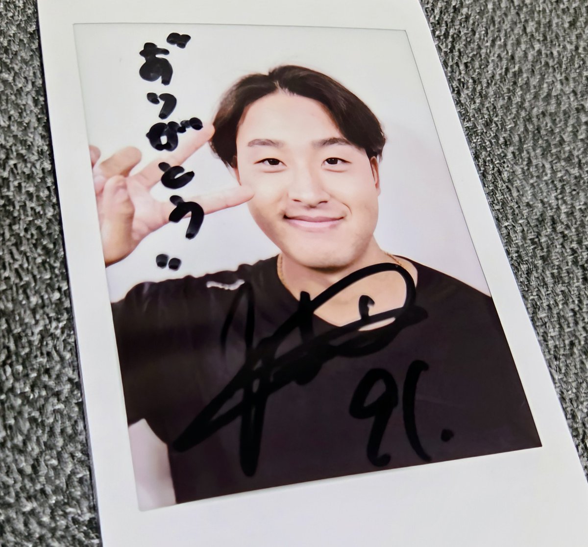 サイン入りチェキは賢慎くんでした👏 これは未来のためにとっとく