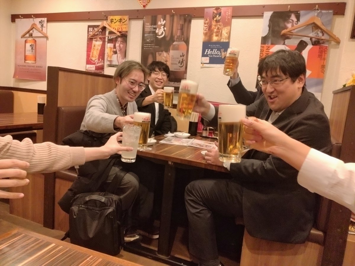 昨日は見学の方をお迎えし11名での練習でした。8声のアレンジが豪華に仕上がってきました✨️
アフターは久しぶりの中華🍜
来週12月12日が今年最後の練習です。わたしたちと一緒にバーバーショップしませんか？みなさんのご参加をお待ちしてます！