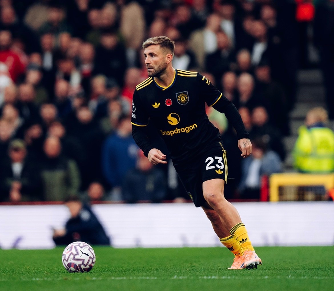 🚨 OFFICIAL!

Manchester United will wear their black third kit with black shorts against Wolves!  ⚫️🟡