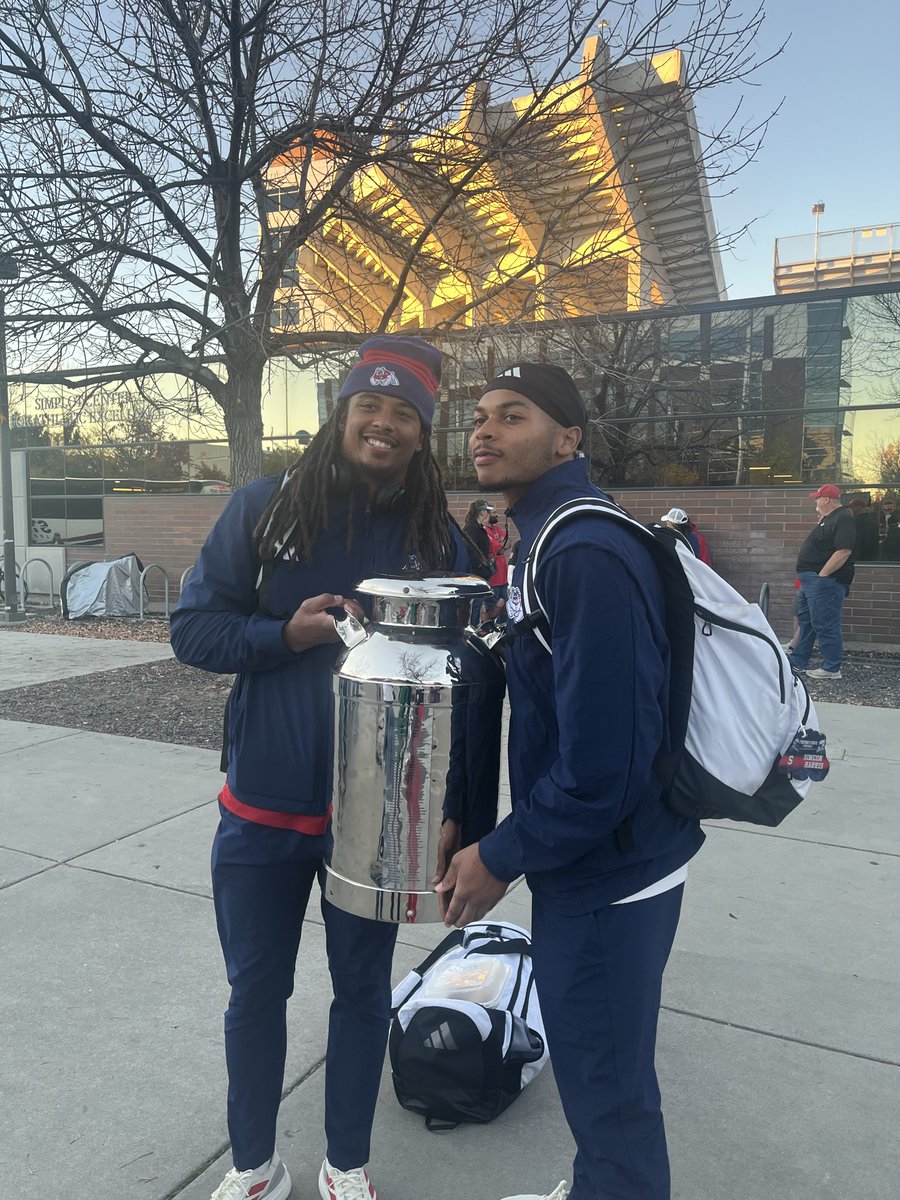 Kelly Harris tweet media