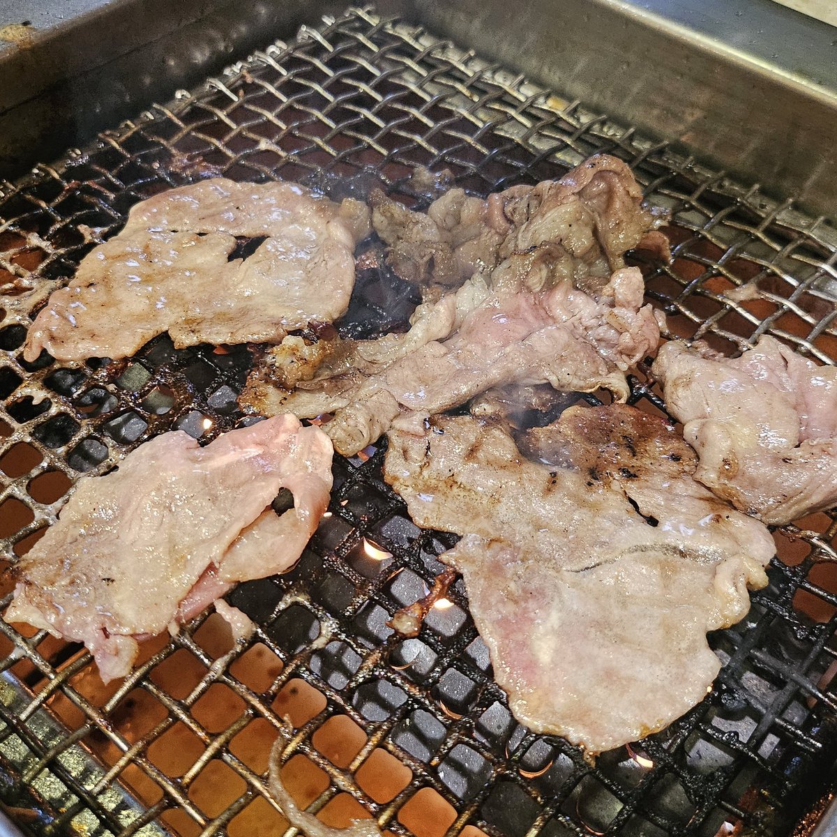 noctiveil's tweet image. Kala itu di Blok M bersama Riverku.