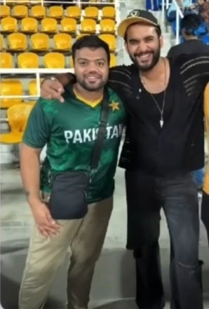 This MDC dogla insaan is such panoti guy.Everything was going well in that paki youtuber life then he met with this fukra and then pakistani army arrested him.Shame on him for encouraging him to promote bettingapps.Elvish yadav was very right that he unfriend him #Elvishyadav