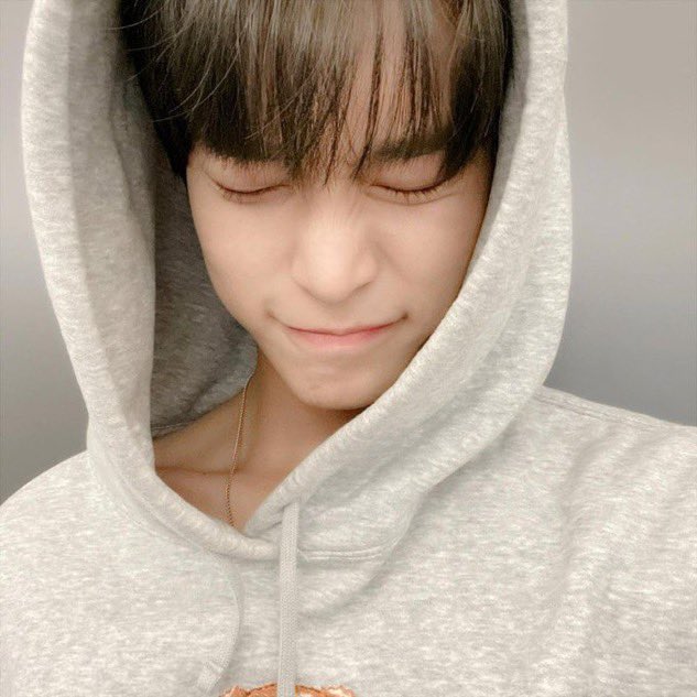 201208 도스타

😖약속😖

#도영아_미래에서_기다릴게_약속해 
#ToEternityWithDoyoung