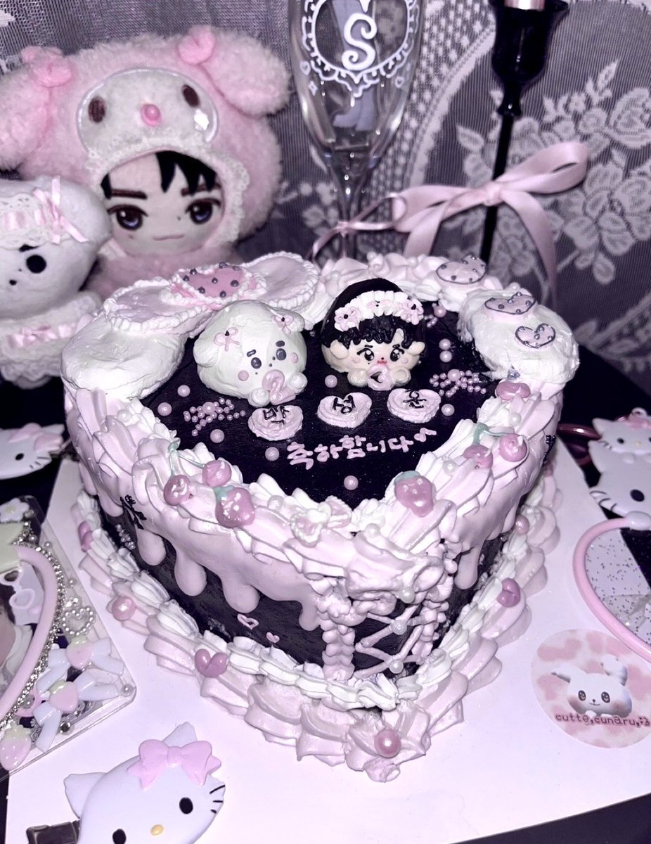 ホ ྀི tweet media