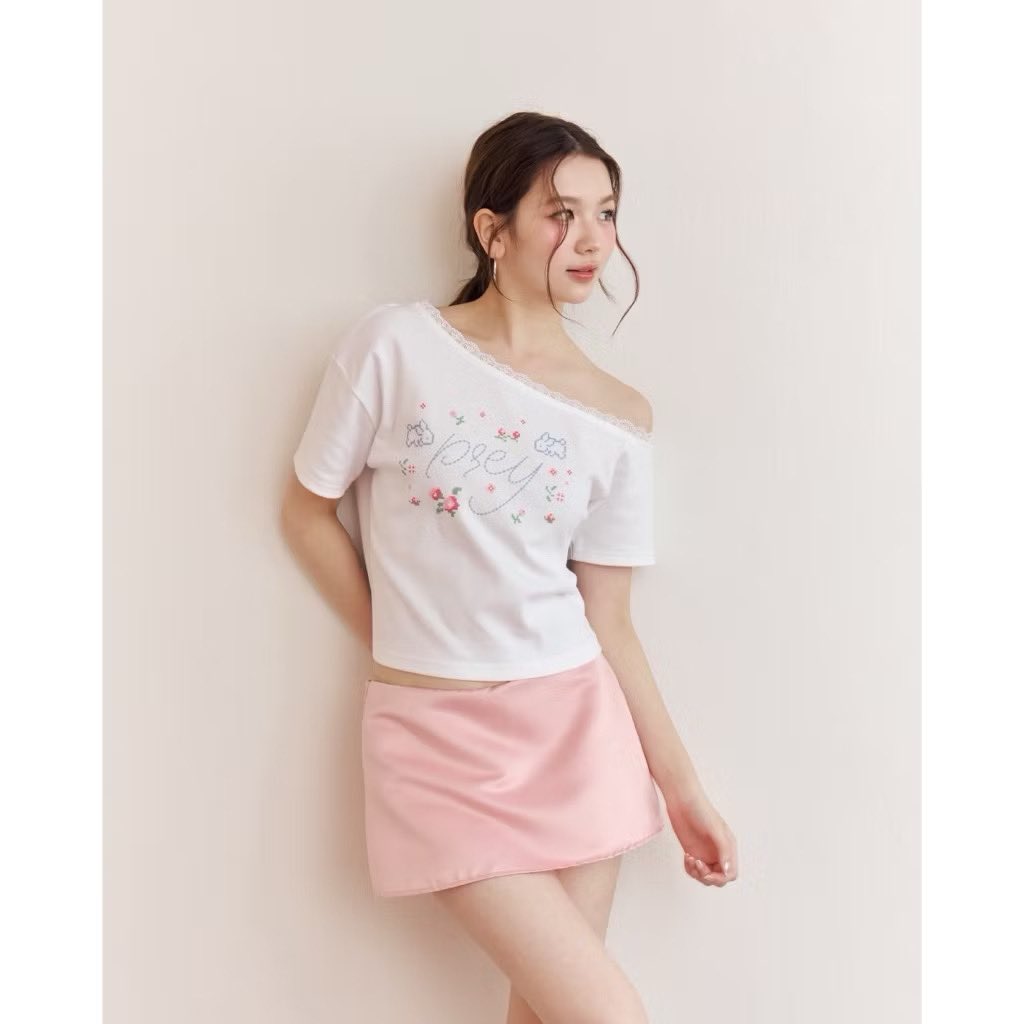 blomerssflow's tweet photo. ￼prey beads bunny off shoulder top used 1 280฿ free shipping ใหม่มากๆค่า ถุงแท็คอยู่ครบ🎄💬🎁

#โล้ะตู้เสื้อผ้า #ส่งต่อvghbkk #ส่งต่อ #ส่งต่อเสื้อผ้า #ส่งต่อvgh #ส่งต่อstylish #ส่งต่อuxryclub #ส่งต่อfallenangels #ส่งต่อprey #ส่งต่อvghbkk #ส่งต่อcintage #ส่งต่อunigam https://t.co/8Ox2d19tAA