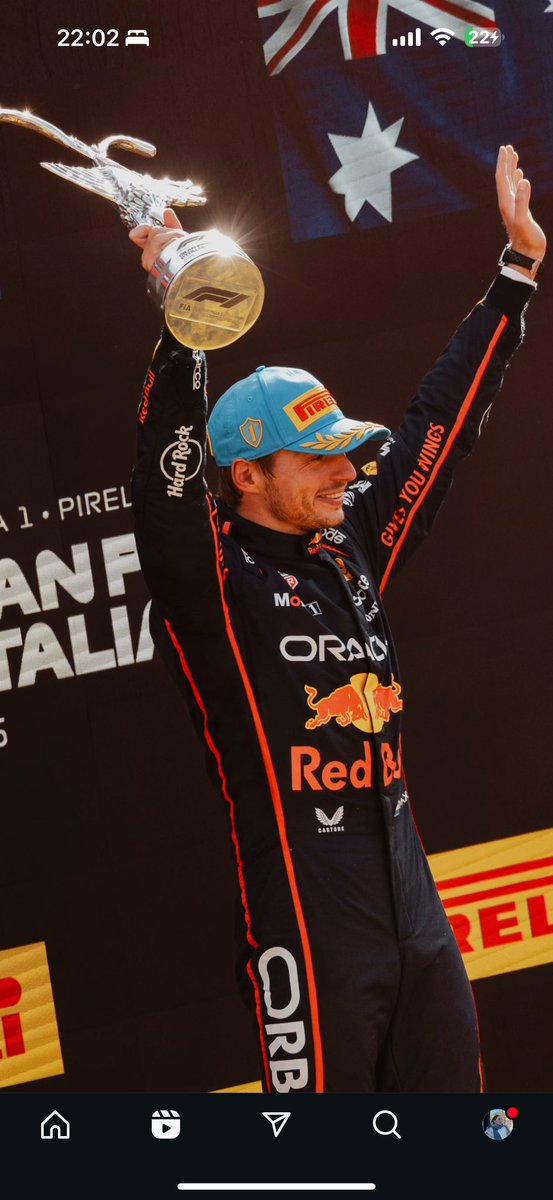 max might not have won the championship, but him coming back from 104 points to 2 is still the biggest comeback EVER on the history of formula 1!!! he is truly the best❤️🇳🇱🏆