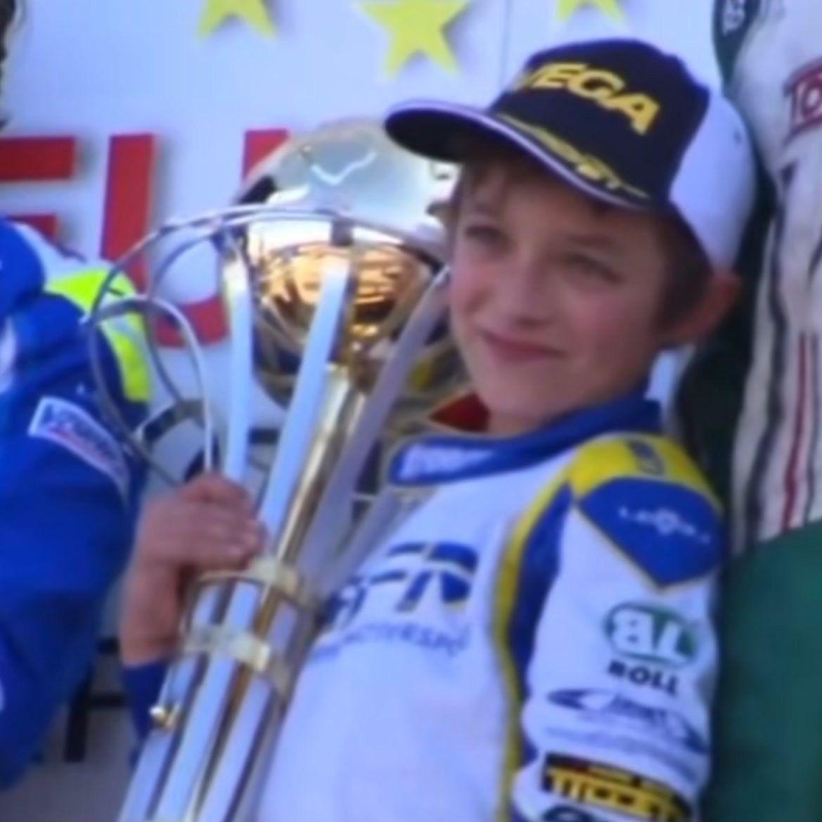 aisha 🕊️ tweet media