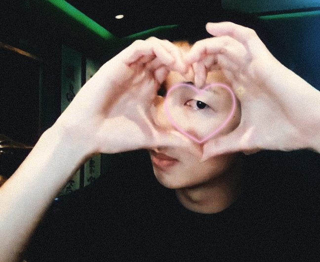 Nousseiba09's tweet image. :¨·.·¨:
 `·.  𐙚 I heart yᰔu my j𖦹𖦹n