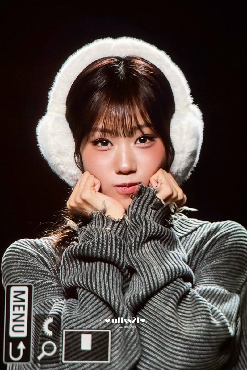 junleun's tweet image. meow