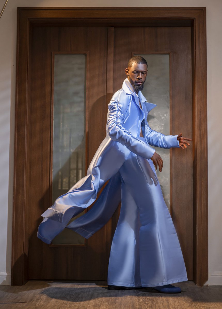 OTStee's tweet image. HAPPY NEW WEEK, FASHIONISTAS !! 

Styled in a monochrome outfit. #fashion