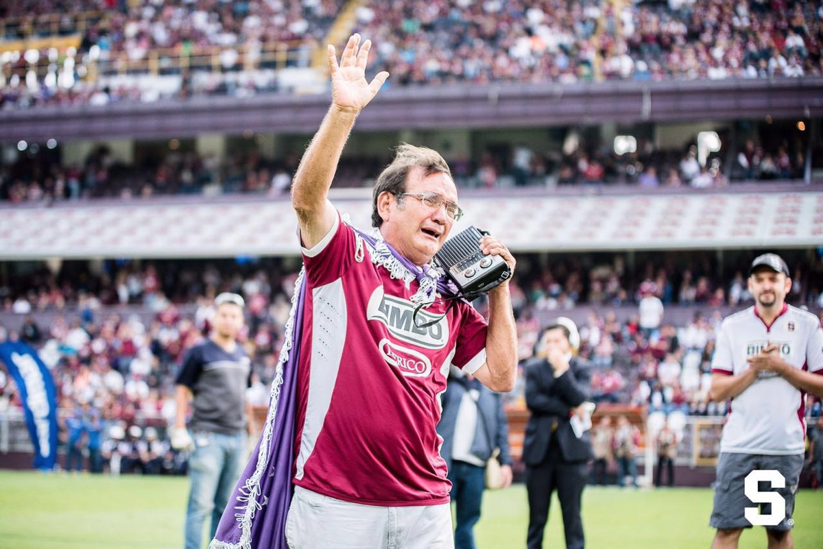guissbz's tweet photo. Ya son 4 años de esa llamada tan dolorosa, te fuiste y el vacío quedó, el dolor sigue, te extraño mucho papi 😭💔💜🤍 #Losilla #Saprissa @SaprissaOficial @moradosviajeros https://t.co/j7p5bV78uP