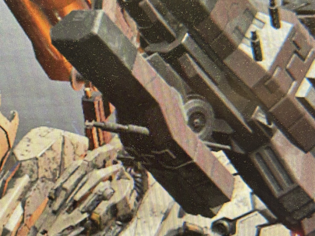 >RP
何気にこういうの結構ある。ASHMEADも先端の三つのブロックが開くのとシリンダーの動きが完全同期してなくてブロックの表面からシリンダーが突き出す瞬間あったしな。

そういう意味では俺のアレはゲーム動作完全再現ではないのだ