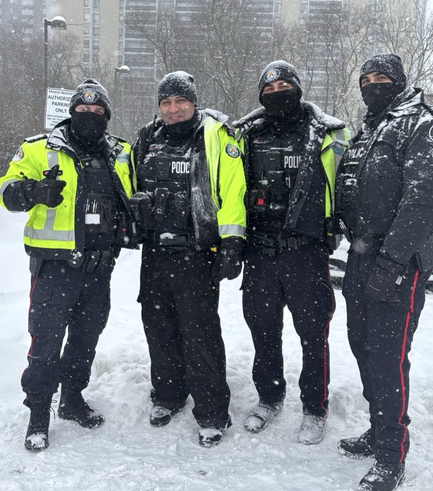 OfficerPapadopoulos tweet media