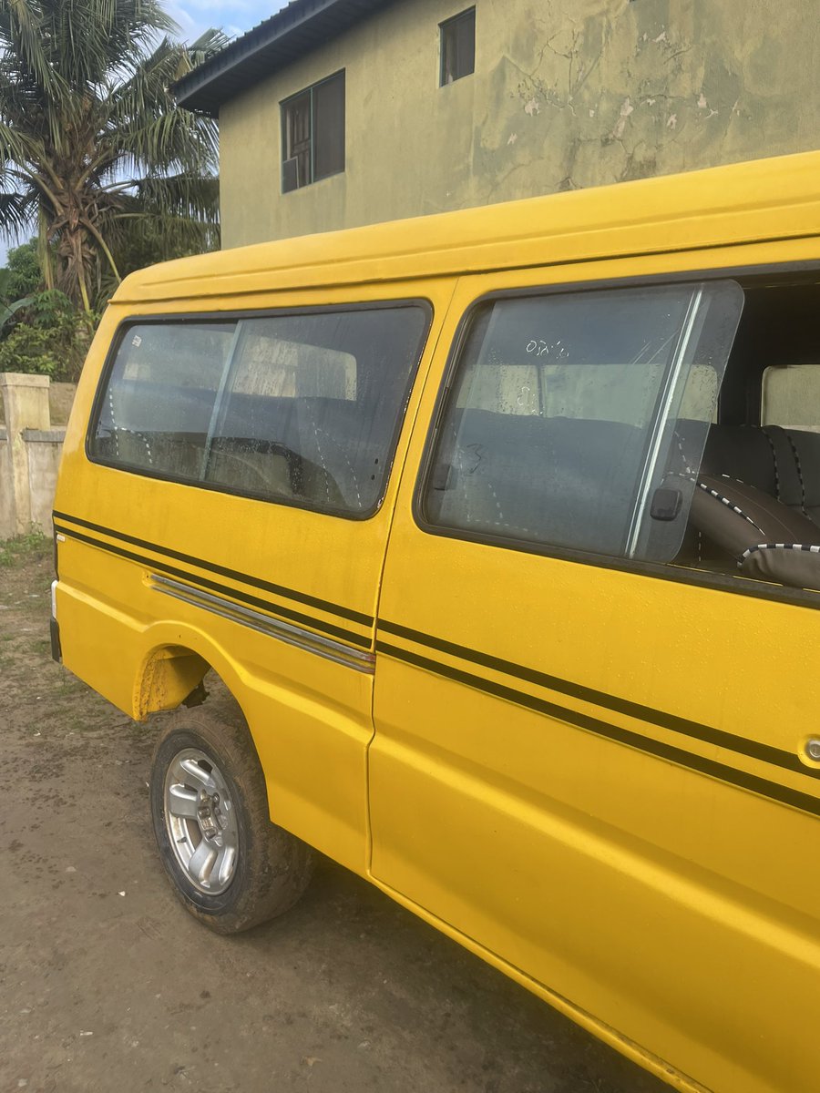 Bidemi1566's tweet image. My husband is the driver, I’m the online marketer. 

For your Owambe, outreaches, programs and others for this month. Our 18-passengers bus is available to take you to and fro your desired location successfully. Our service is top notch and you get to experience one of the best…