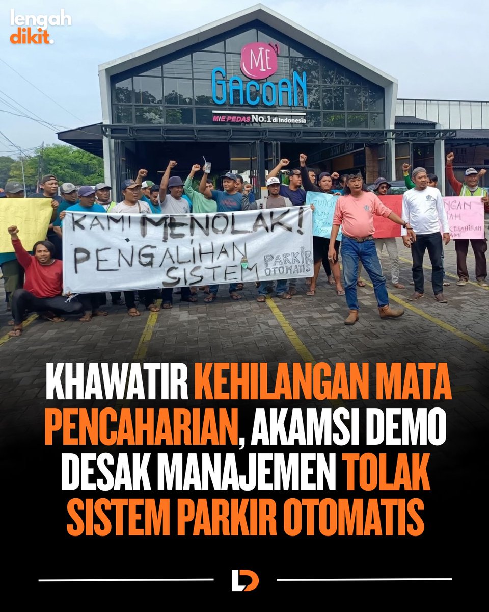 randomable_'s tweet image. 😫