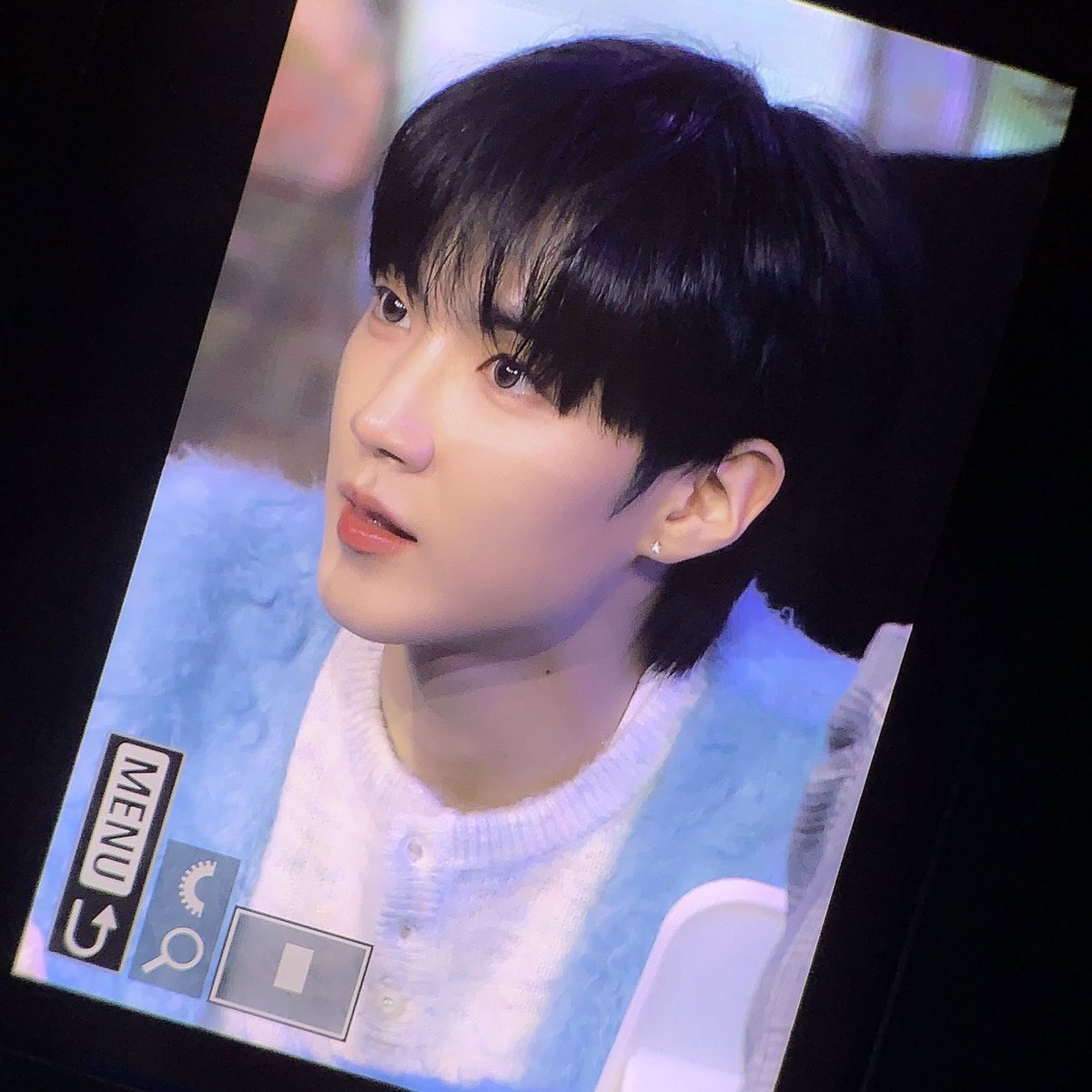 offamp3's tweet photo. 베이징 고생하셧습니당 ✈️🫰🏻💕 https://t.co/iwPoYzMY5T